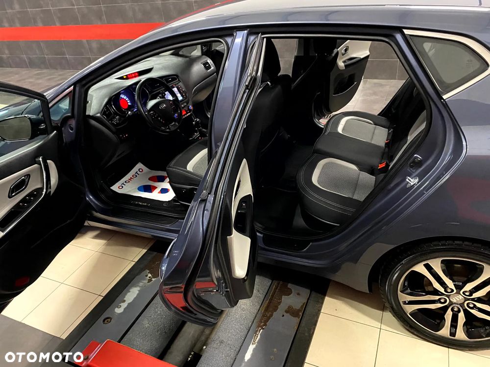 Kia Ceed 1.6 GDI XL DCT - 20
