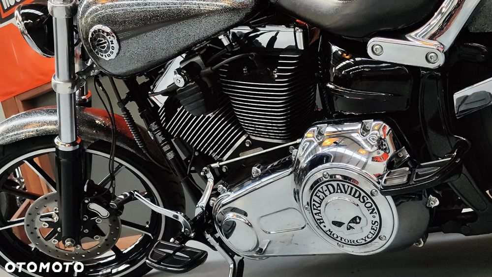 Harley-Davidson FXSB Breakout - 18