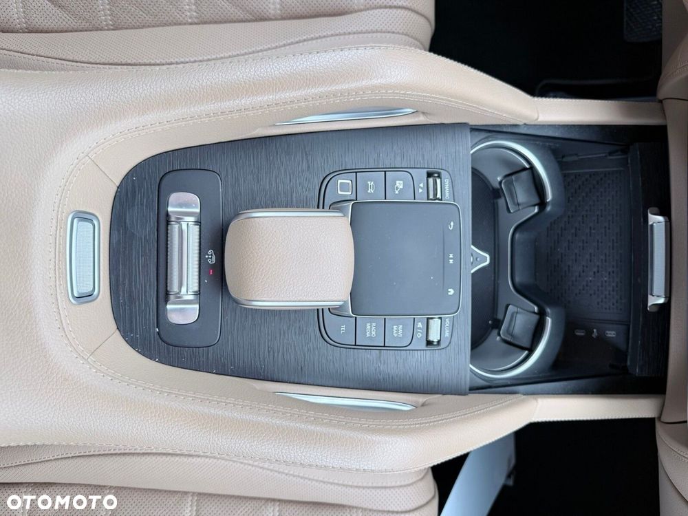 Mercedes-Benz GLE - 23