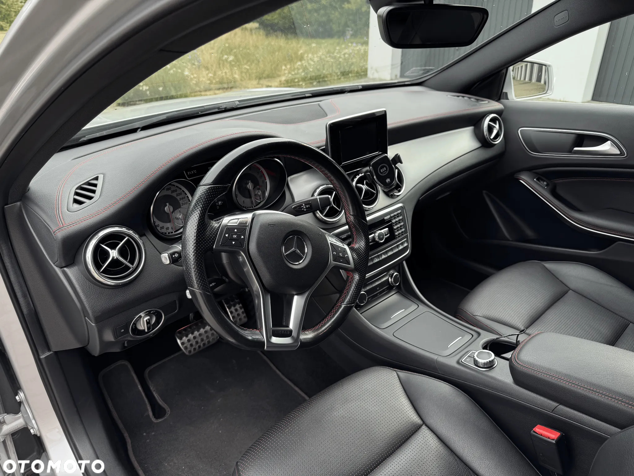 Mercedes-Benz GLA 250 4-Matic - 17