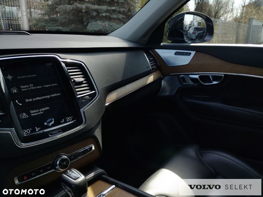 Volvo XC 90 - 21