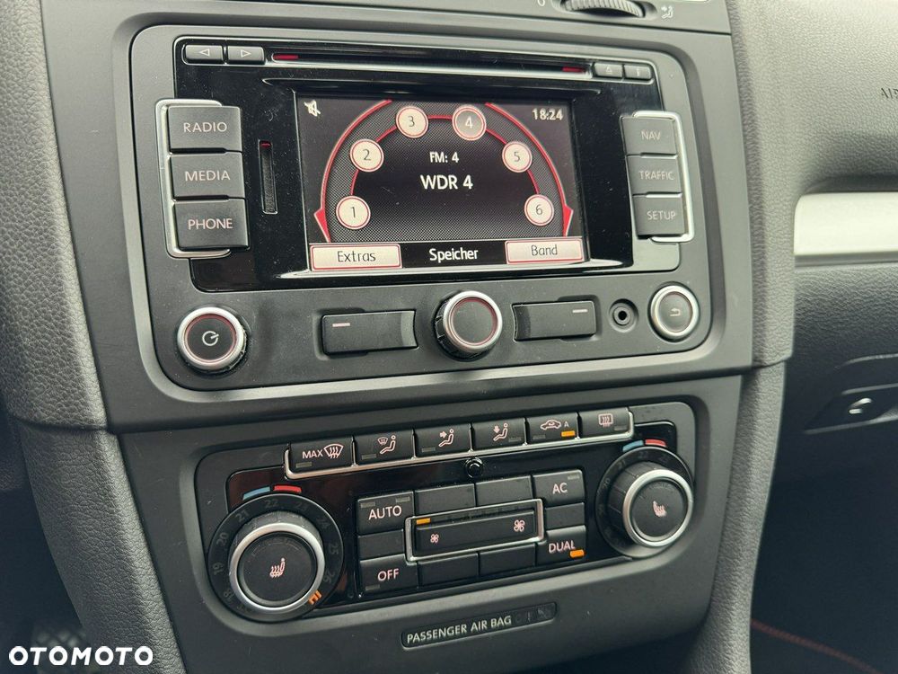 Volkswagen Golf - 14