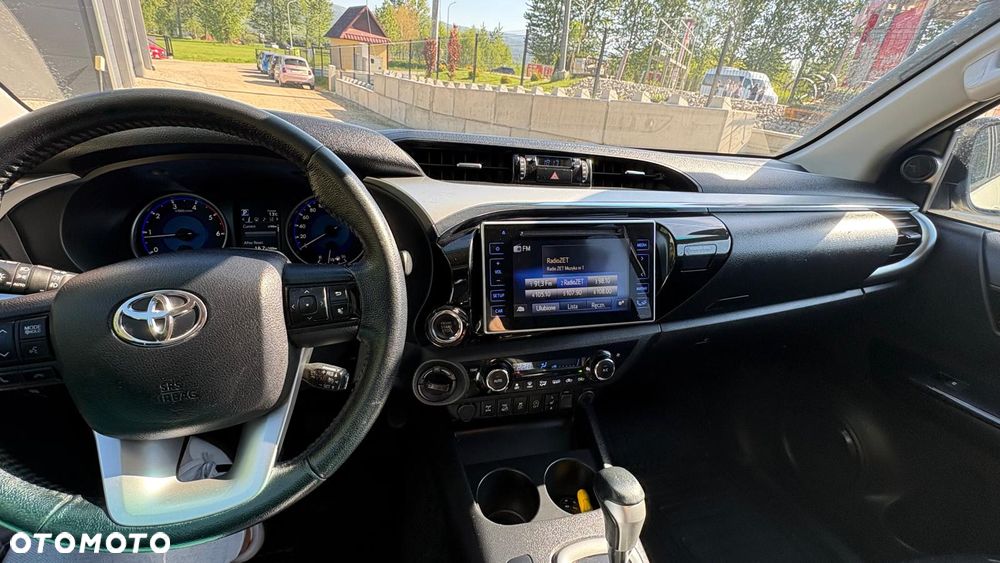 Toyota Hilux 4x4 Double Cab Autm S&S Executive - 10