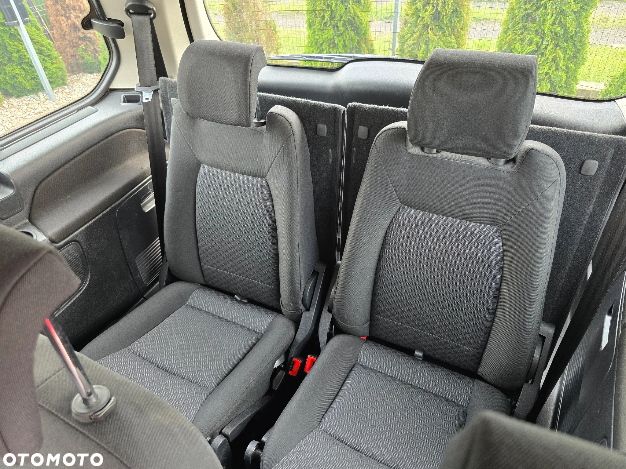 Ford Galaxy 2.0 TDCi Ghia - 22