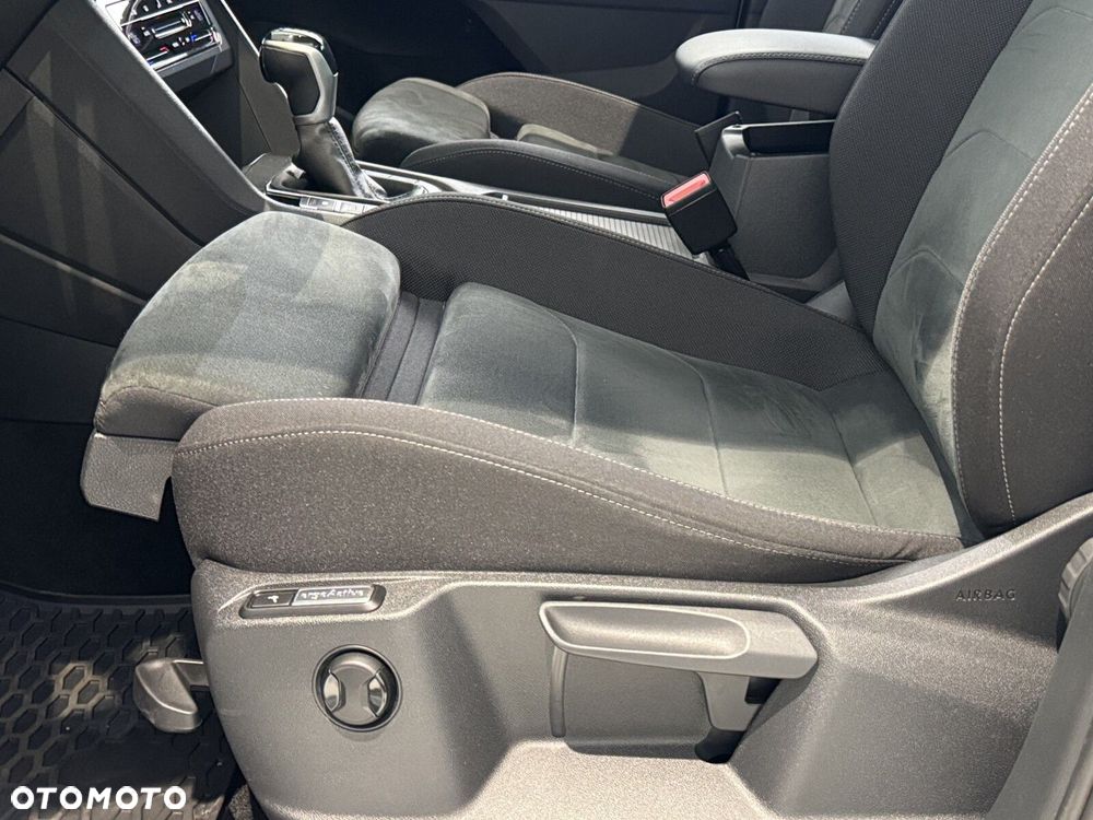 Volkswagen Tiguan - 22