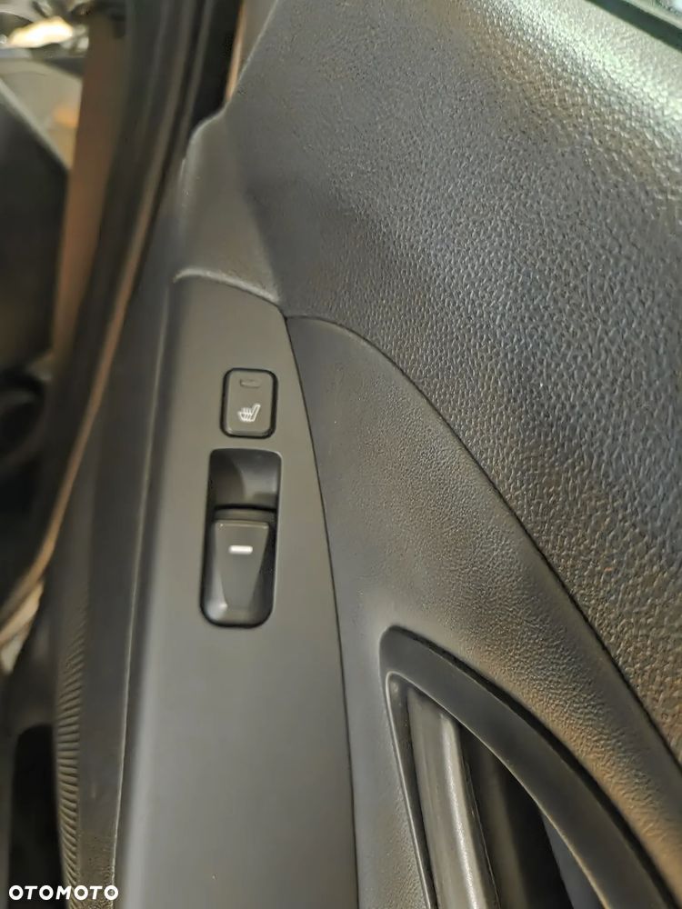 Hyundai ix35 - 12