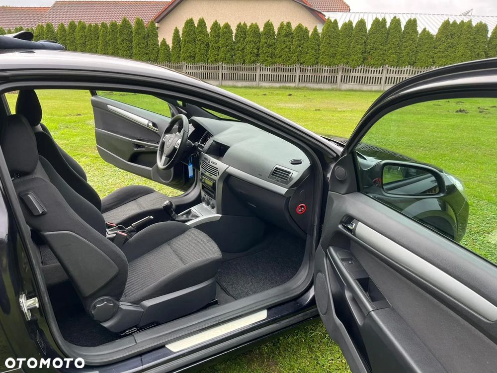 Opel Astra GTC 1.6 Sport - 6