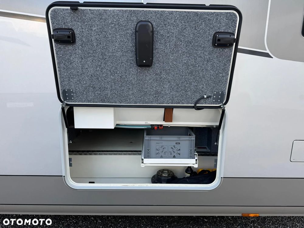 Carthago Liner for Two Iveco I 53L - 12