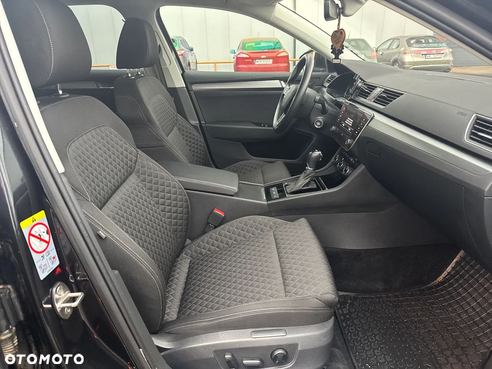 Skoda Superb 2.0 TDI SCR Style DSG - 22