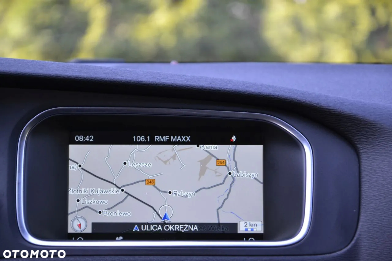 Volvo V40 D4 Drive-E Momentum - 14