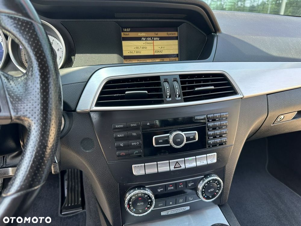 Mercedes-Benz Klasa C 180 BlueEFFICIENCY Avantgarde - 22