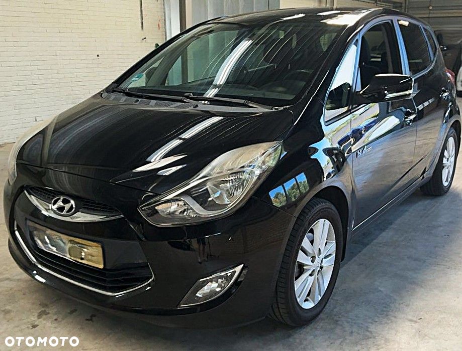 Hyundai ix20 1.4 blue YES Gold