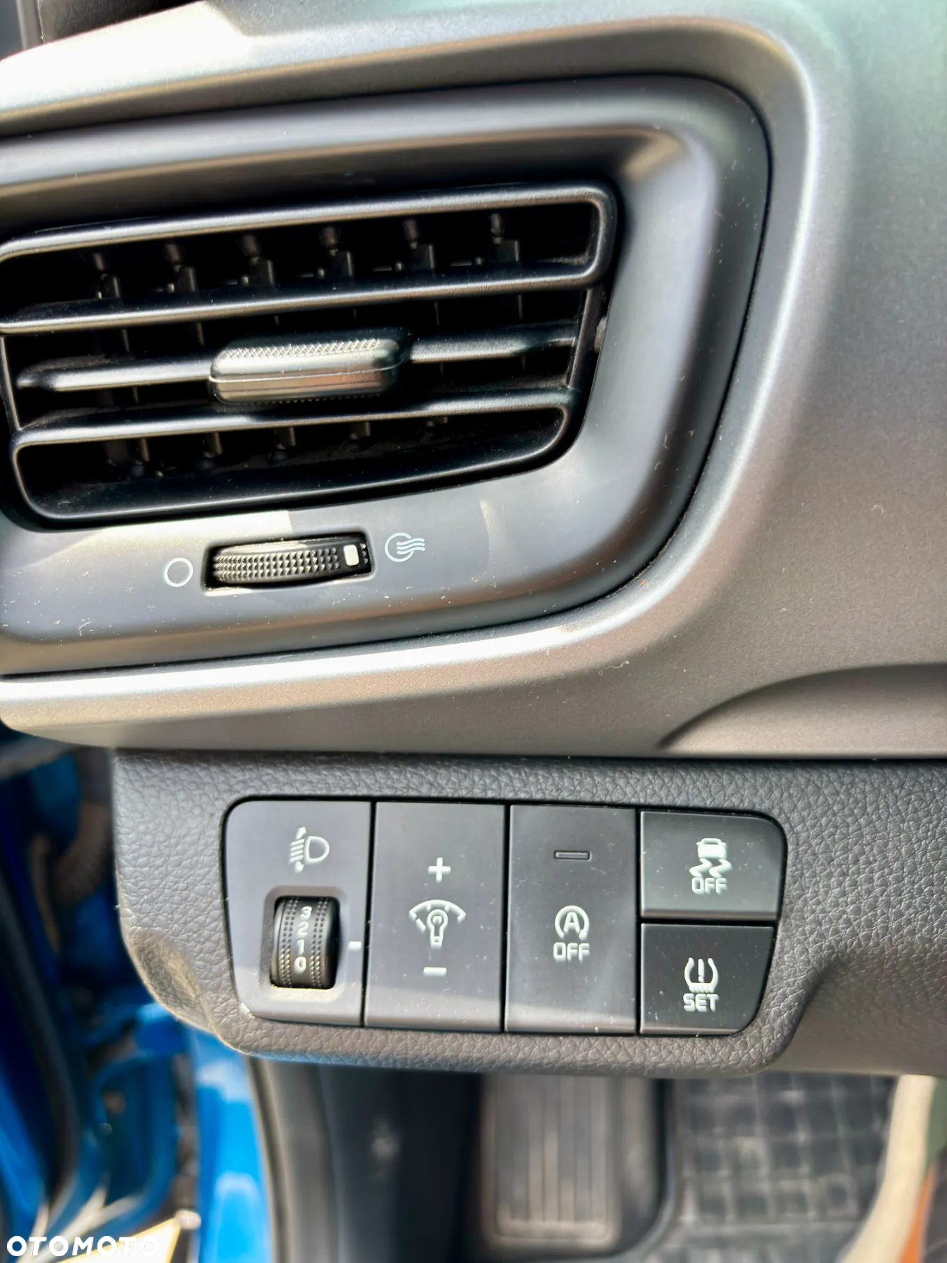 Kia Stonic 1.0 T-GDI M - 28