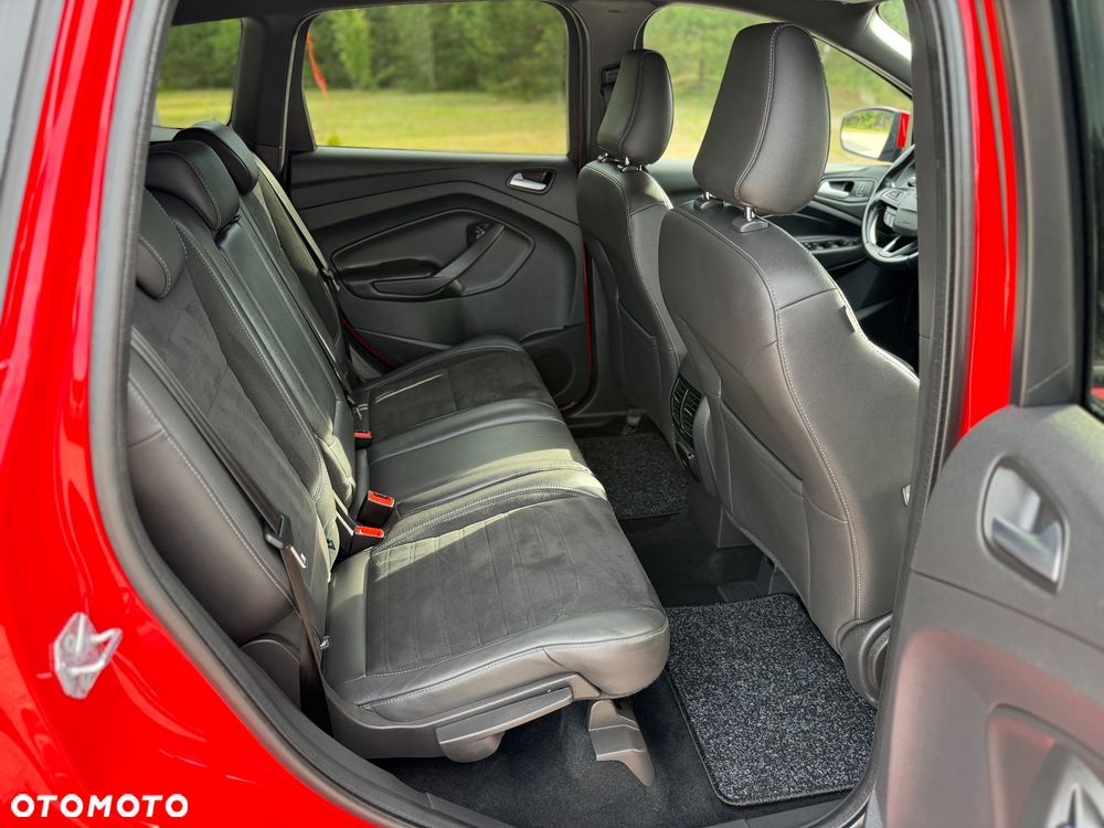 Ford Kuga 2.0 TDCi 4x4 ST-Line - 10