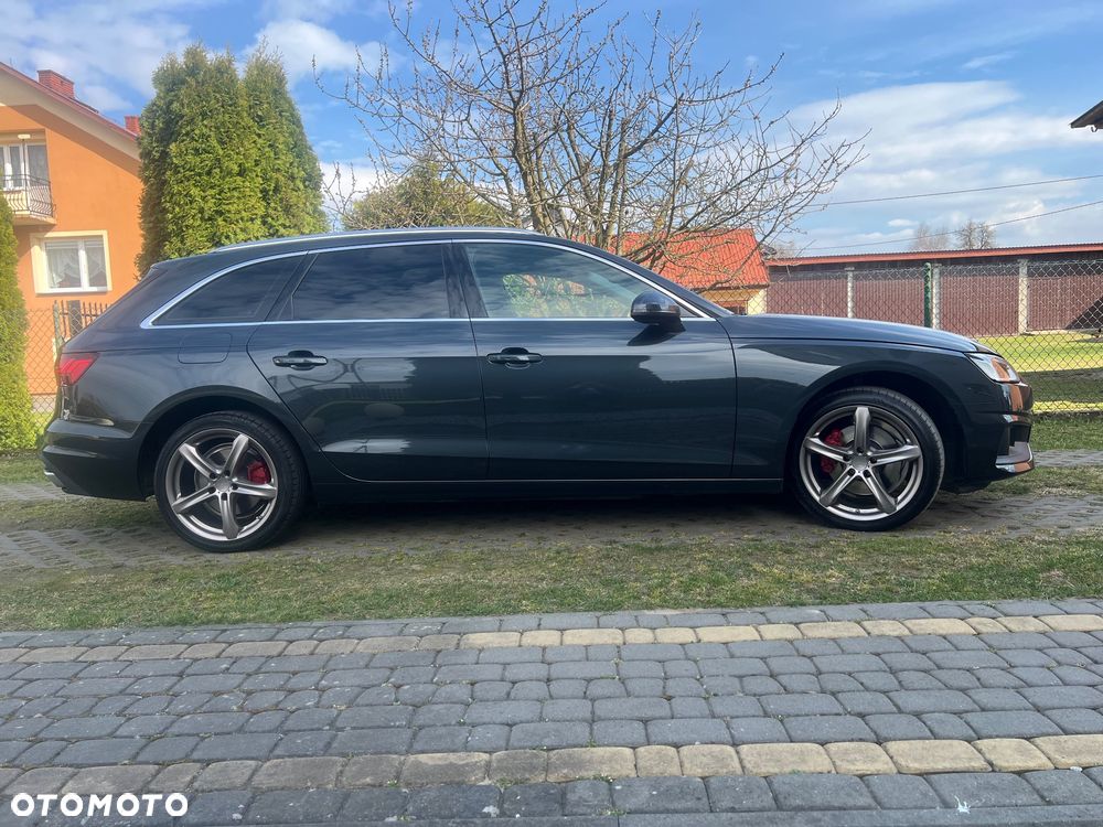 Audi A4 Avant 40 TDI S tronic - 9