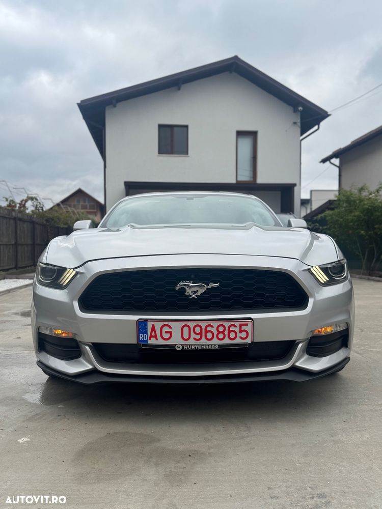 Ford Mustang - 2