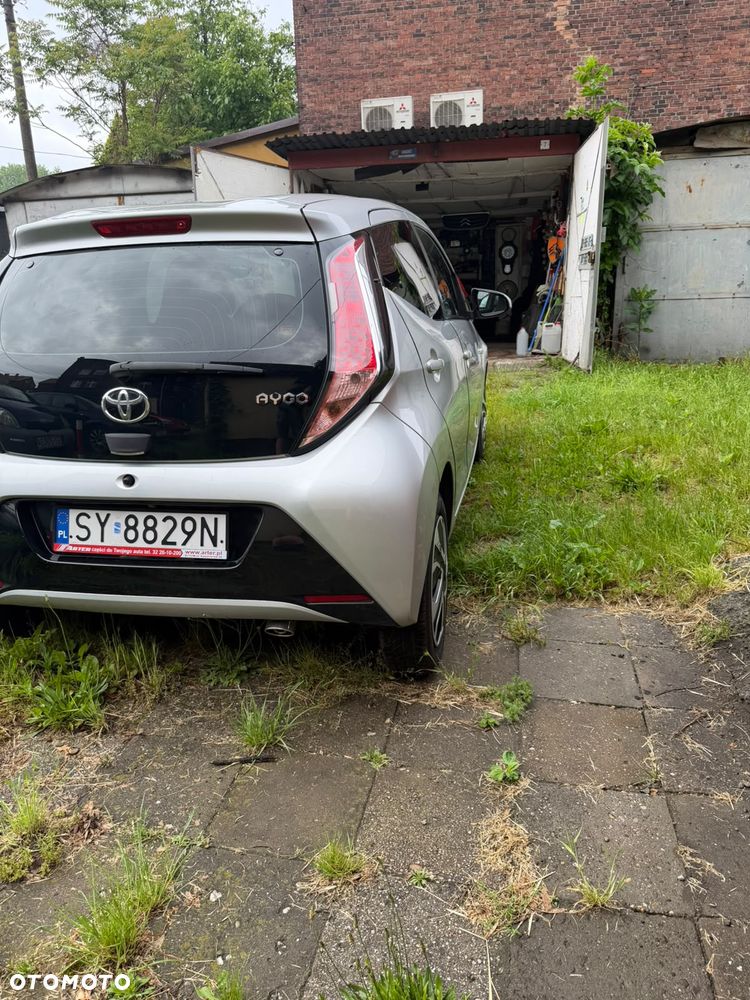 Toyota Aygo 1.0 VVT-i Sprint EU6 - 6