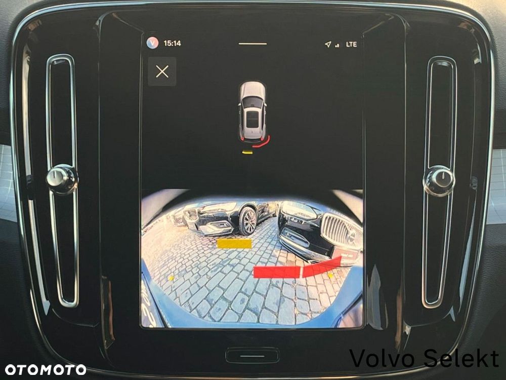 Volvo XC 40 - 25