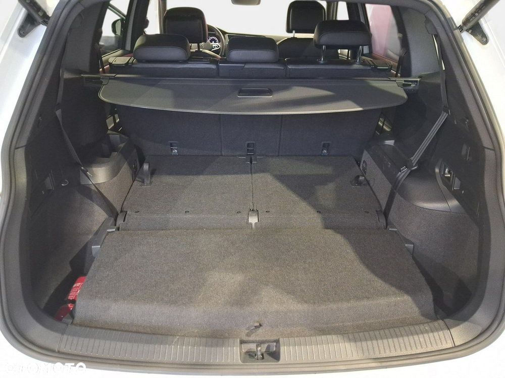 Volkswagen Tiguan Allspace - 16
