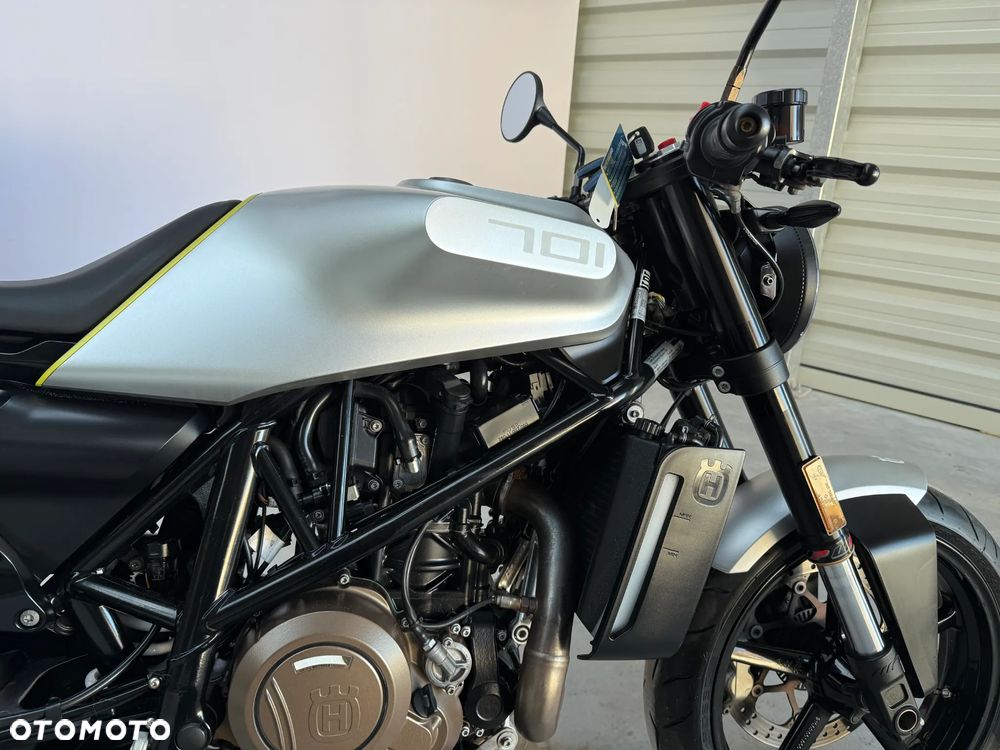 Husqvarna Vitpilen - 19