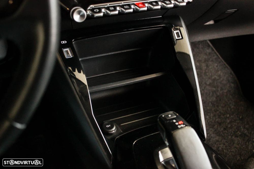 Peugeot e-208 Active Pack - 17