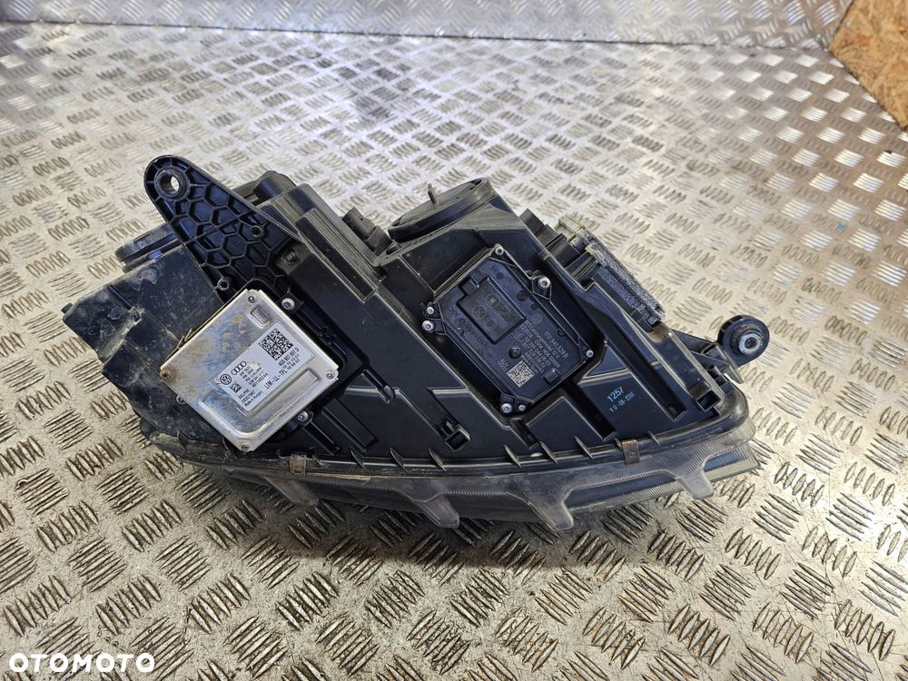 lampa reflektor lewa lewy przód skoda octavia iii bi-xenon uk 5e2941015b - 5