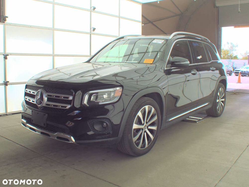 Mercedes-Benz GLB 250 4-Matic Progressive 8G-DCT - 2