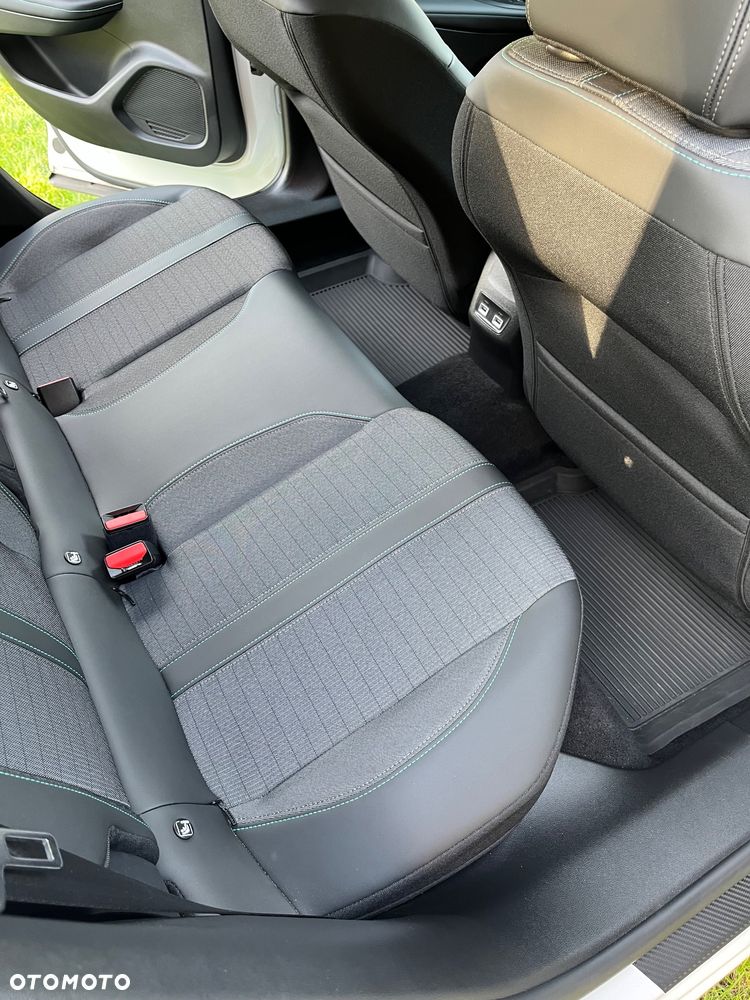 Peugeot 2008 1.2 PureTech Allure Pack S&S - 23