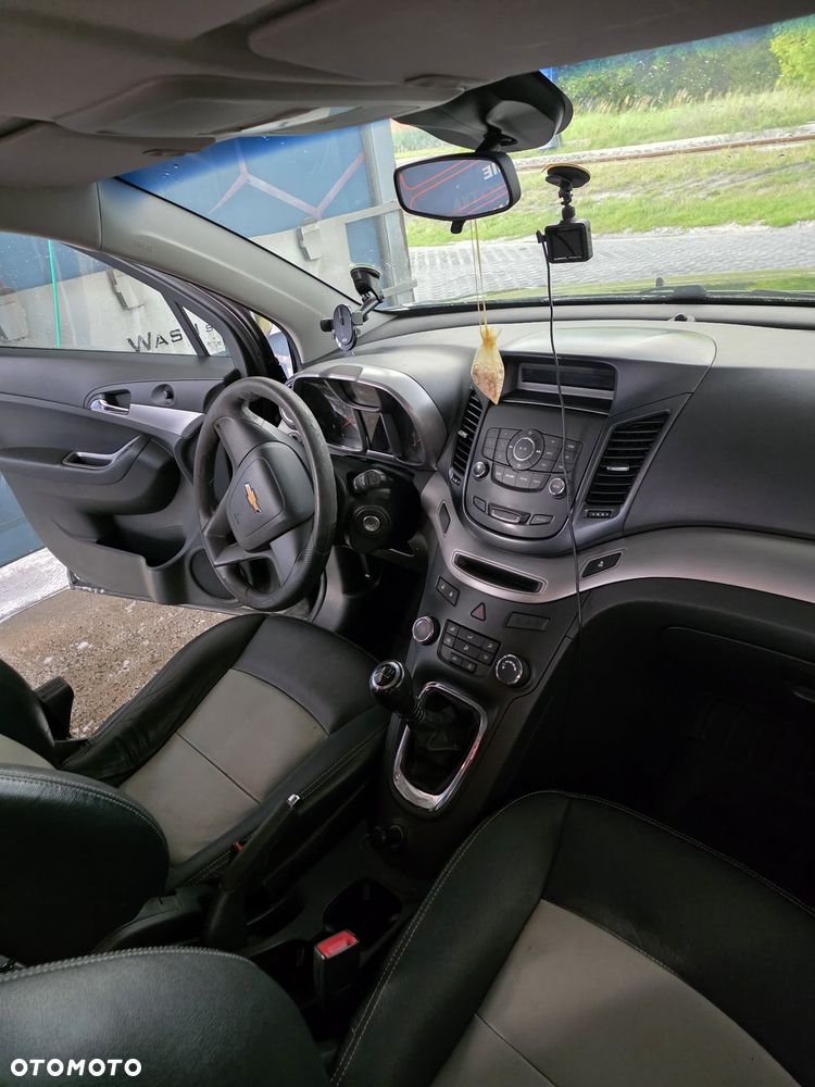 Chevrolet Orlando - 11