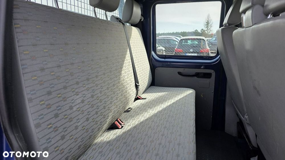 Volkswagen Transporter - 13
