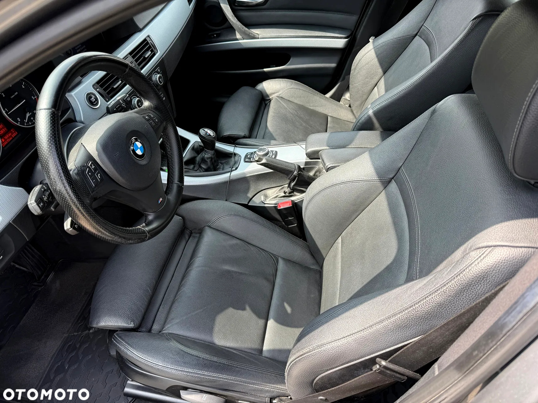 BMW Seria 3 320d DPF Touring - 6