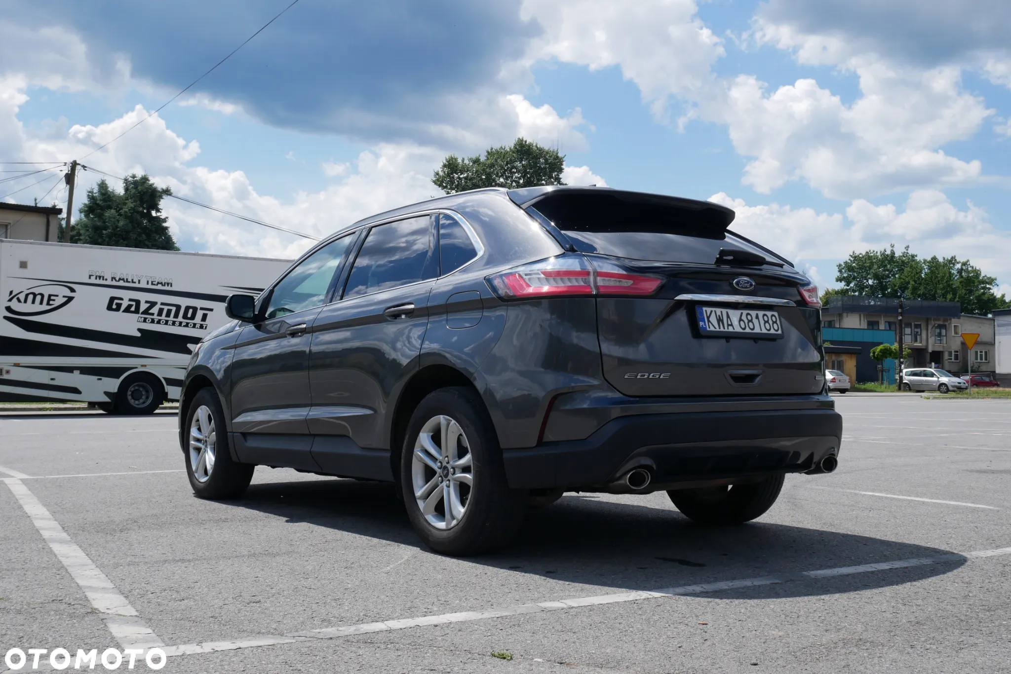 Ford Edge - 8