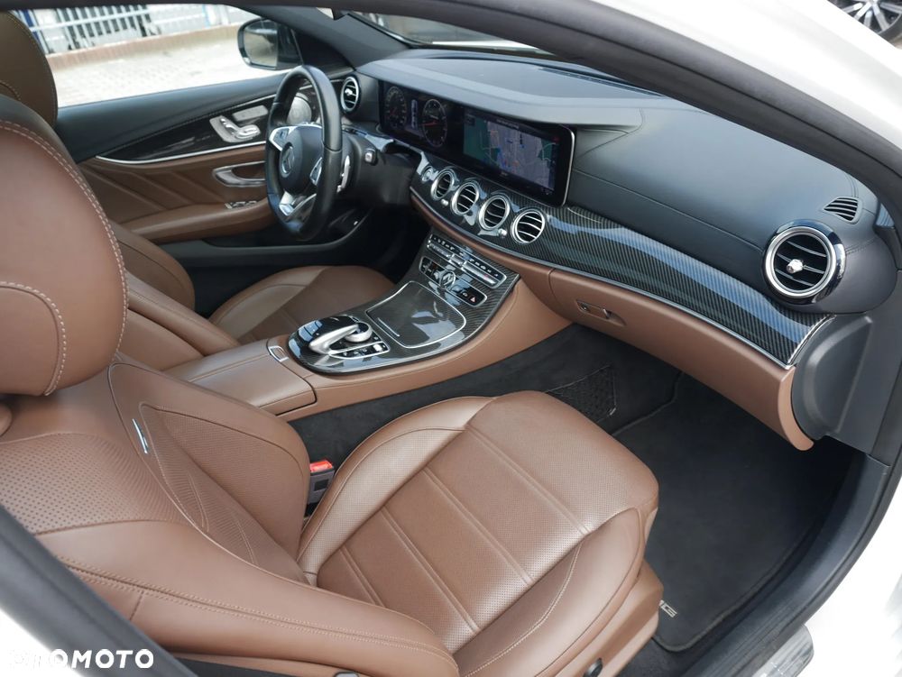 Mercedes-Benz Klasa E 43 AMG 4-Matic - 22
