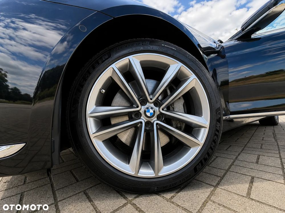 BMW Seria 7 750Li xDrive - 7
