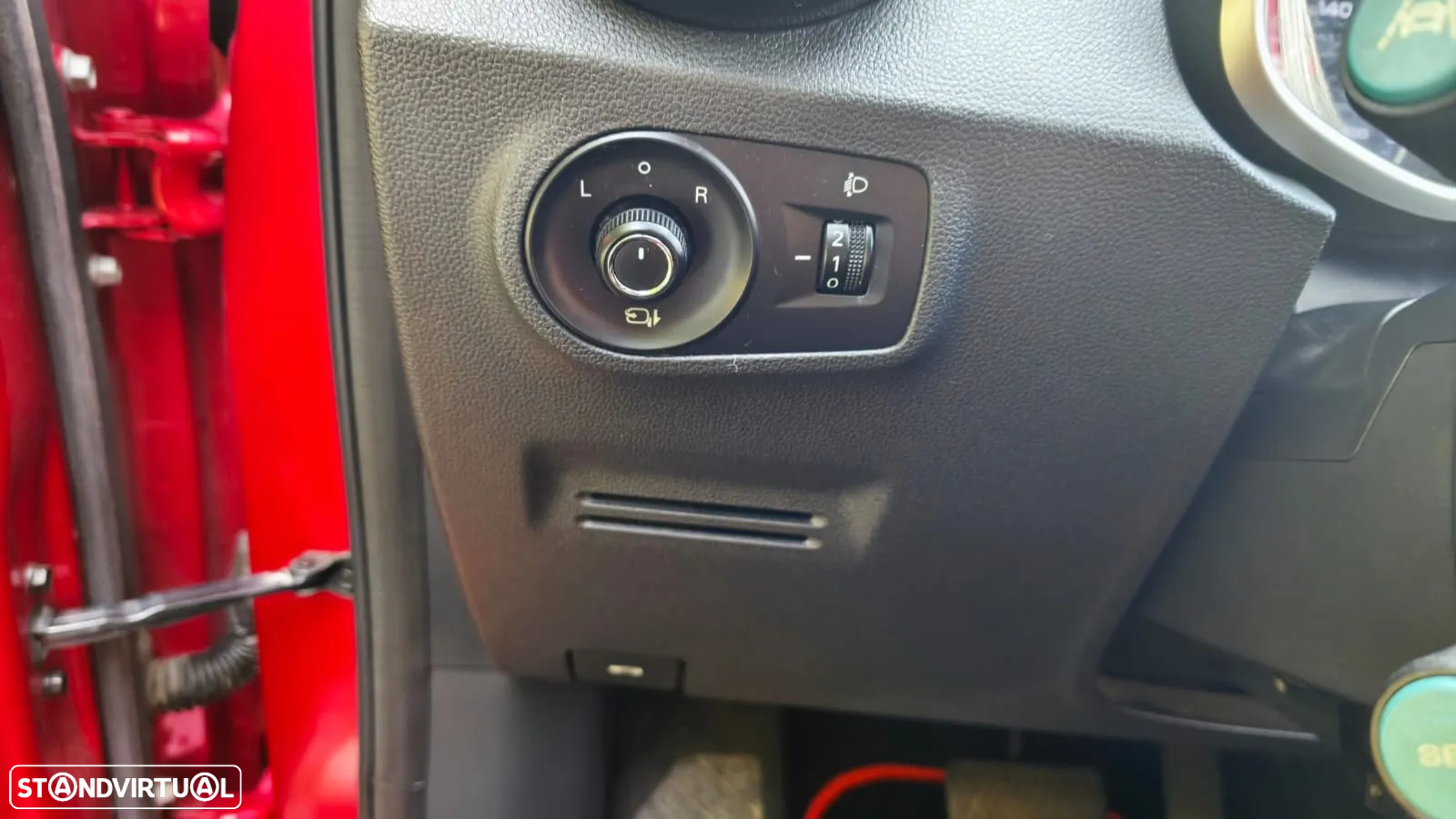 MG ZS EV 44.5 kWh Luxury - 39
