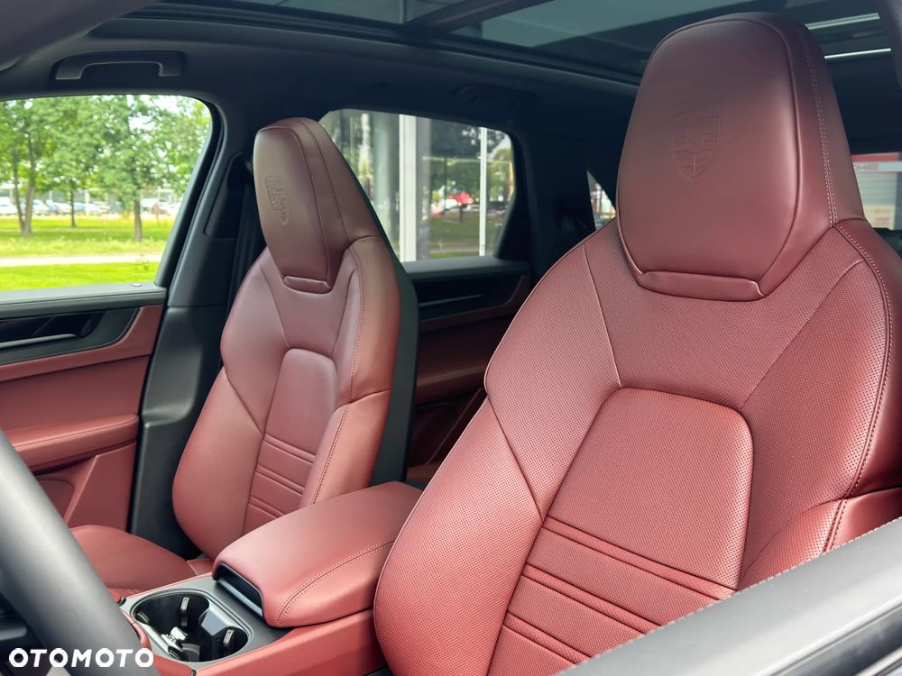 Porsche Cayenne S E-Hybrid PHEV Black Edition - 13