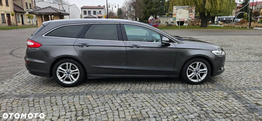 Ford Mondeo Turnier 2.0 TDCi Start-Stopp PowerShift-Aut Titanium - 4