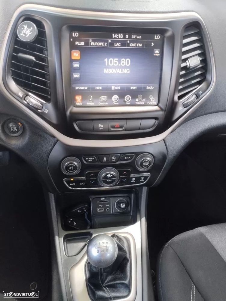 Jeep Cherokee 2.0 MJD Longitude - 24