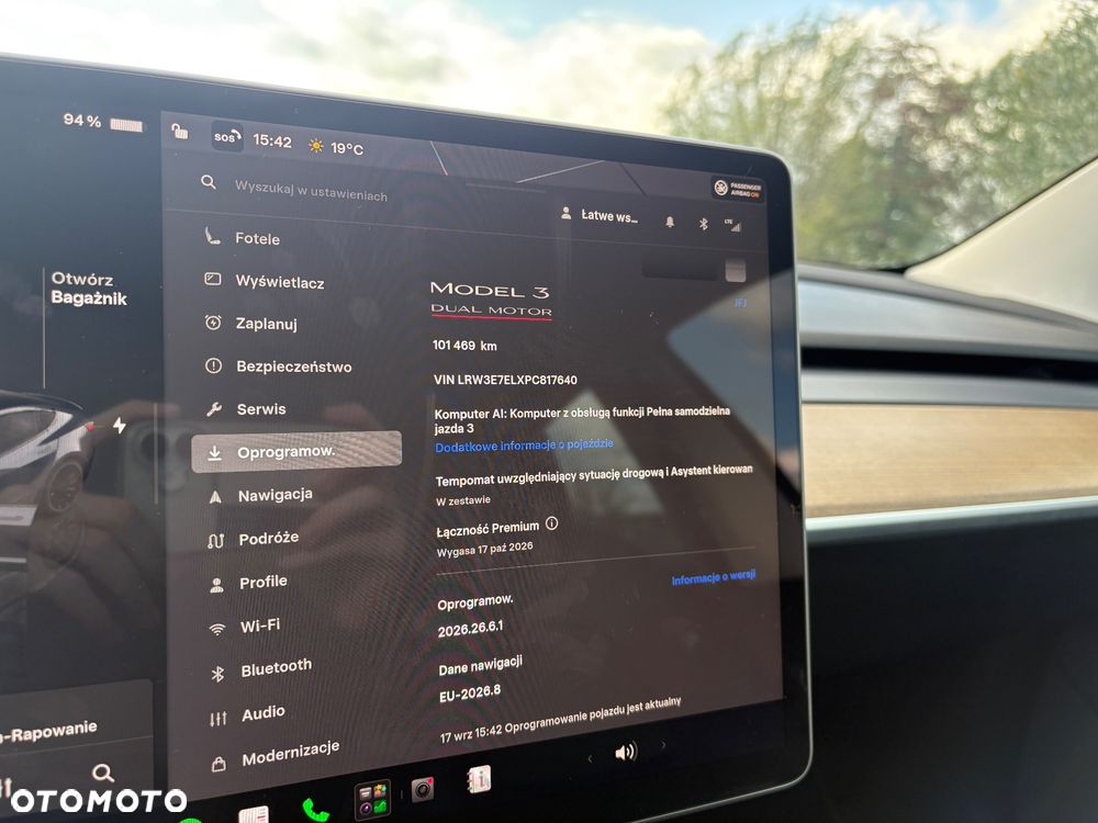 Tesla Model 3 - 18