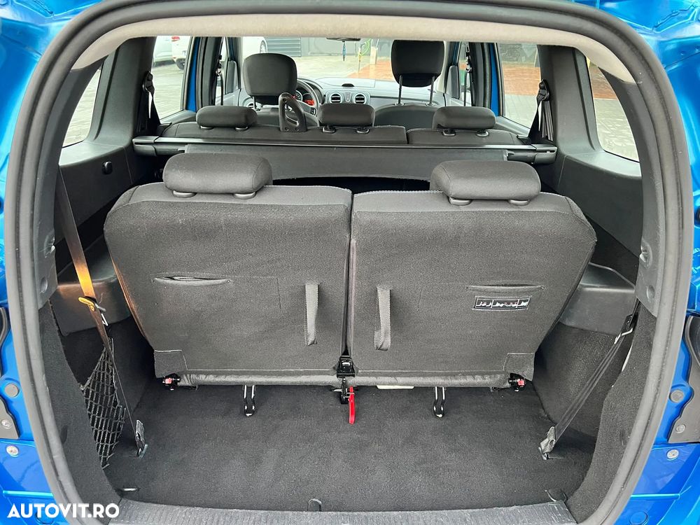 Dacia Lodgy 1.5 dCi Stepway - 18