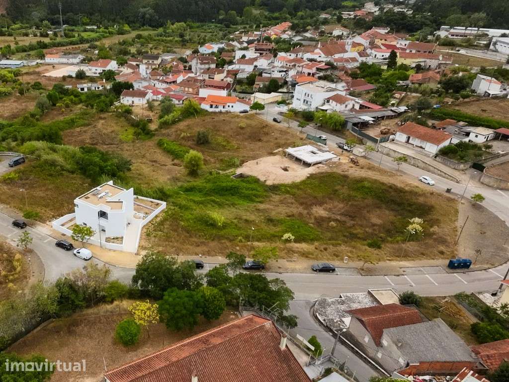 Lote com Projeto em Antanhol - Grande imagem: 2/17