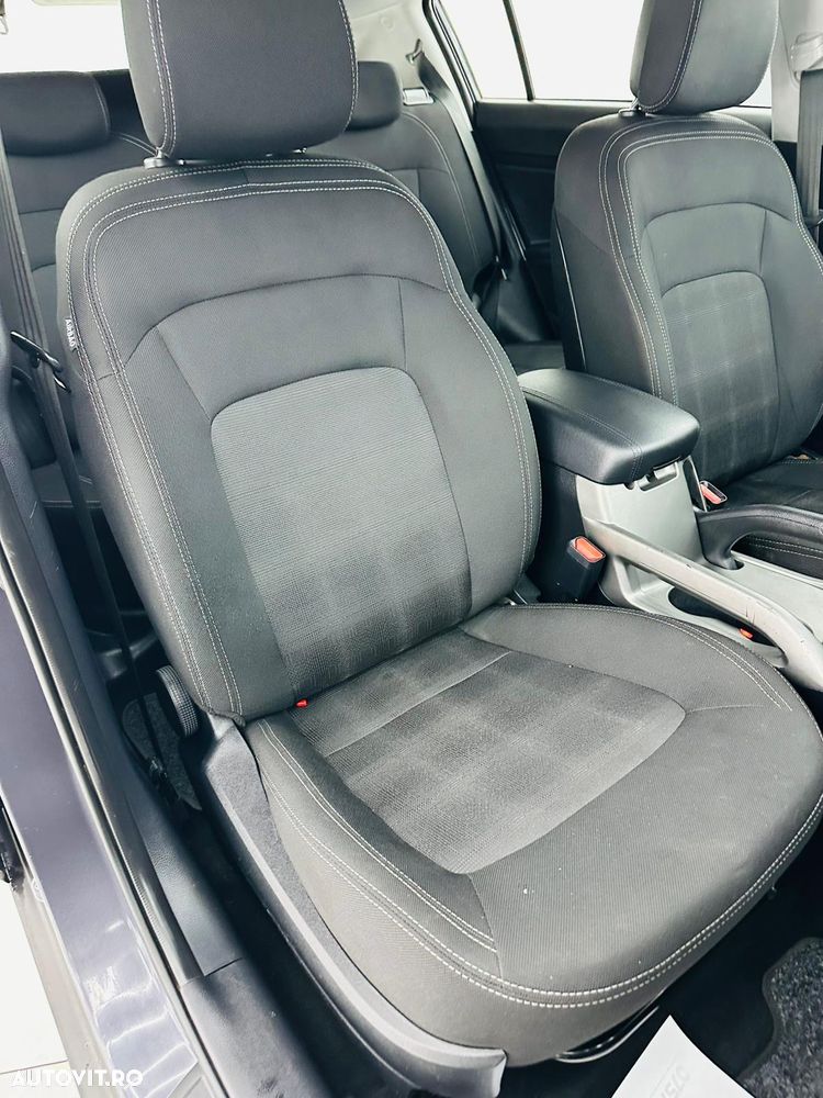 Kia Sportage 1.7 CRDI 2WD Spirit - 18