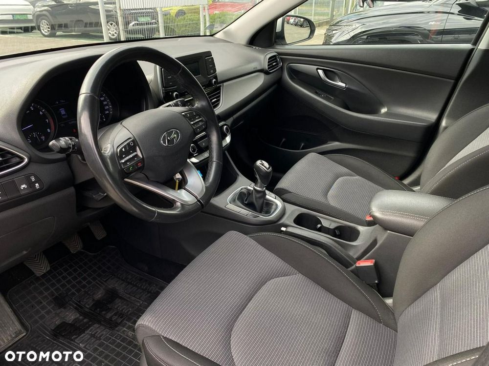 Hyundai i30 1.4 Classic + - 13