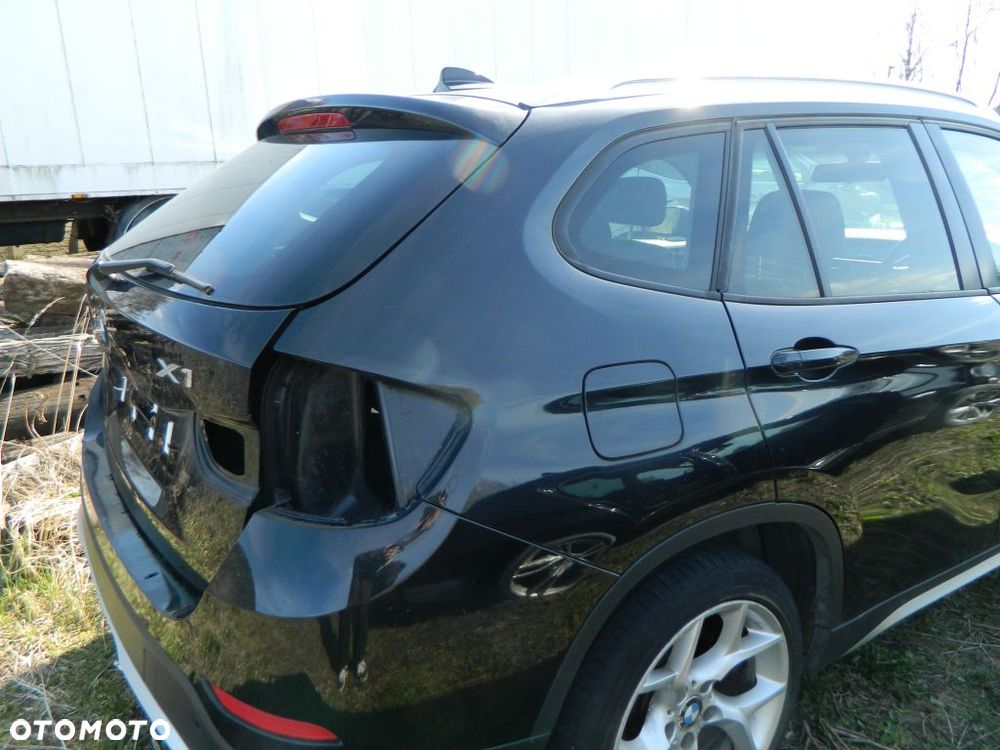 BMW X1 E84 LCI 2013 Black Sapphire Metallic 475 NA CZĘŚCI - 27
