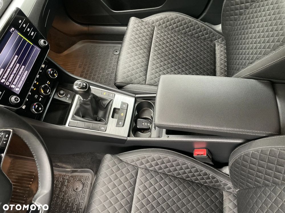 Skoda Superb 1.5 TSI Ambition - 29
