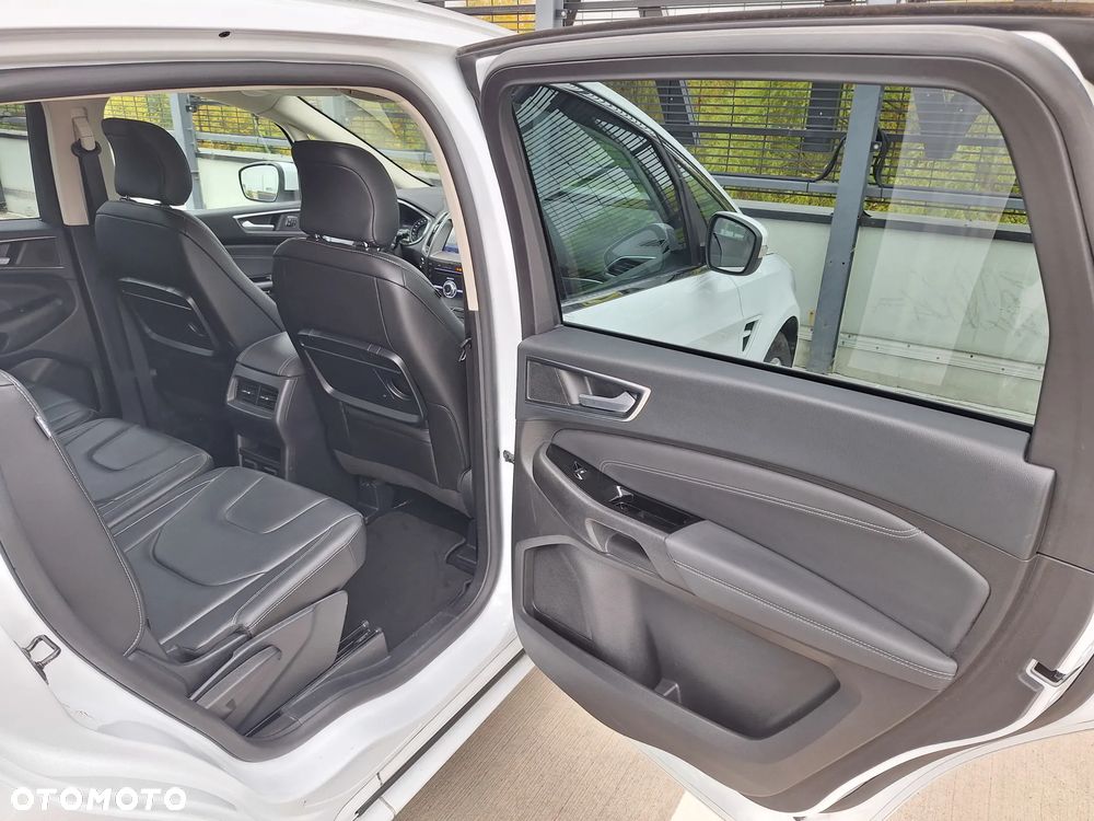 Ford S-Max 2.0 EcoBlue Titanium - 24