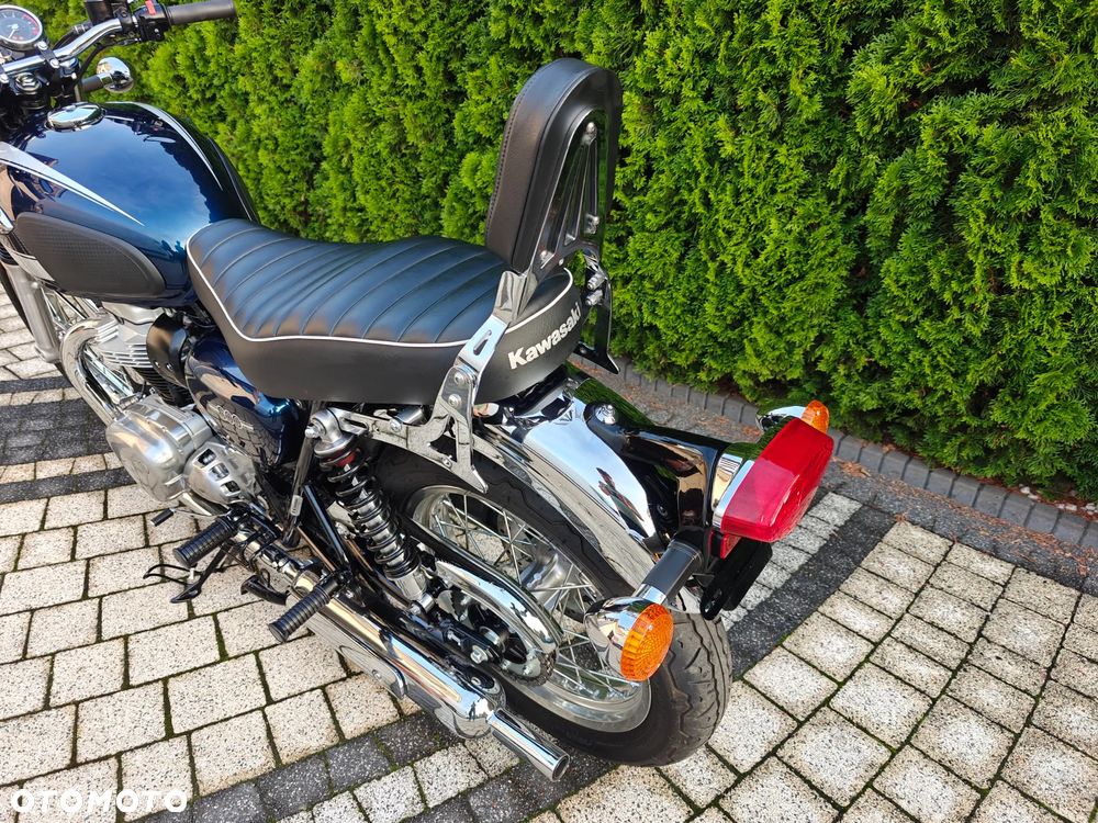 Kawasaki Inny - 12