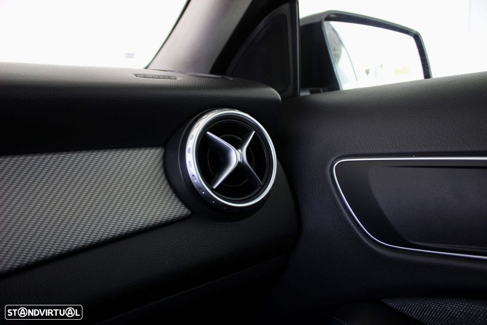 Mercedes-Benz GLA 180 CDi - 24