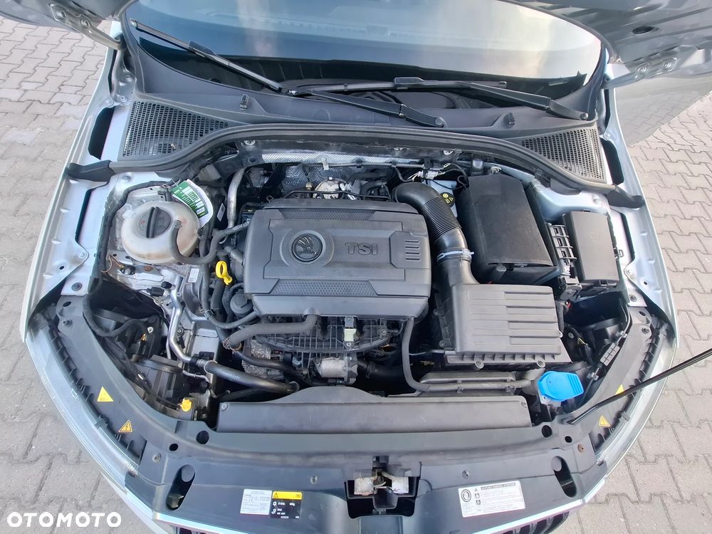 Skoda Octavia 2.0 TSI RS - 28