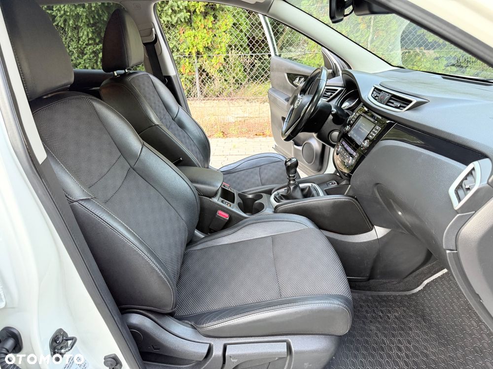 Nissan Qashqai 1.2 DIG-T Tekna - 23